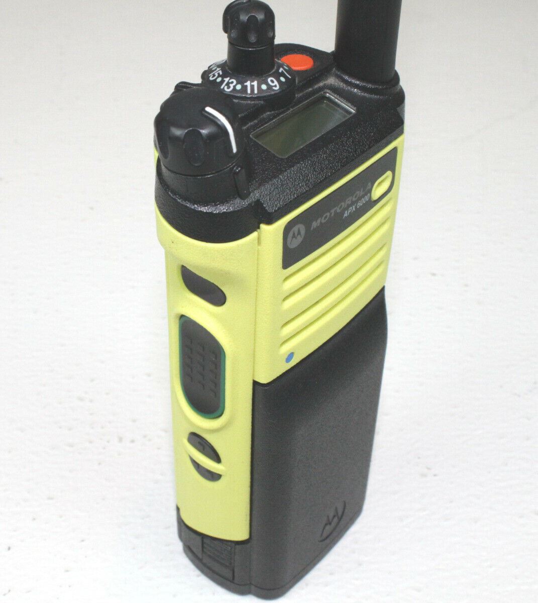 Motorola APX 6000 XE APX6000XE 700/800 Model 2.5 PHASE 2
