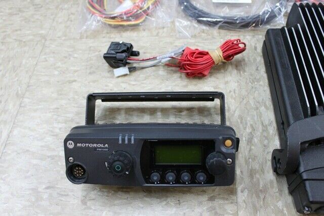 Motorola PM1500 UHF 100 Watts 380-470 Mhz Digital Radio Remote Mount