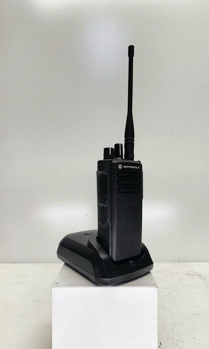 Motorola XPR7350 UHF 403-512Mhz 32Ch 4W Digital/Analog AAH56RDC9KA1AN