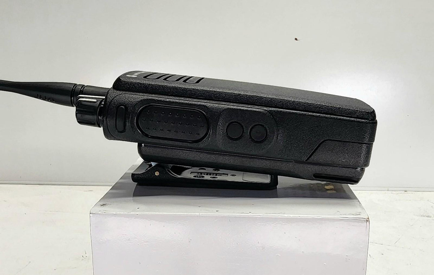 Motorola XPR7350 UHF 403-512Mhz 32Ch 4W Digital/Analog AAH56RDC9KA1AN