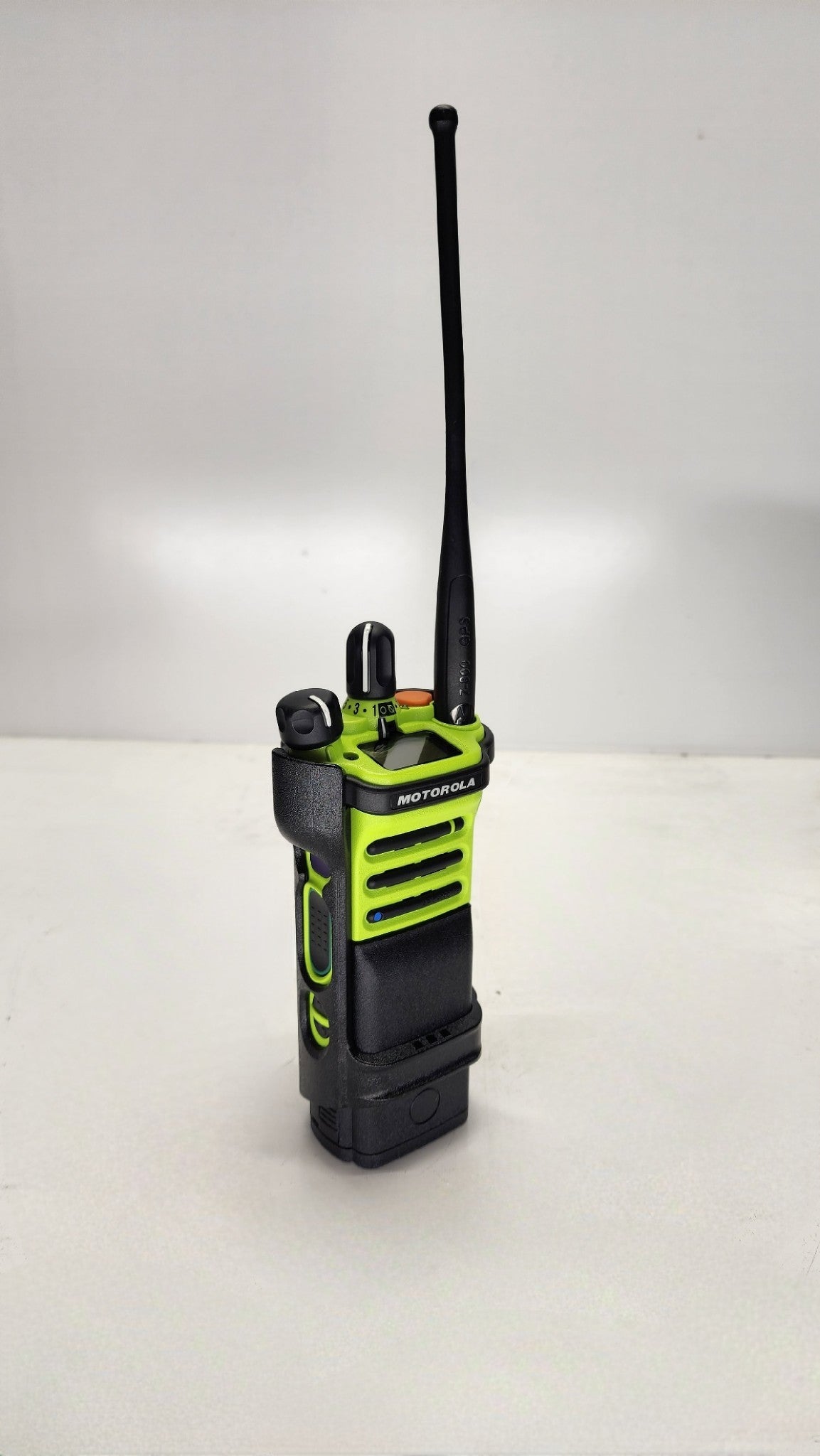 Motorola Portable APX6000 XE 7/800 763-870 Mhz 1000ch 3W M2.5  BN XE