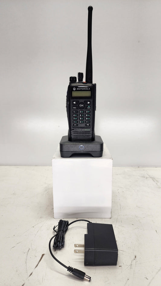 Motorola TRBO XPR6550 XPR 6550 UHF 450-512 Mhz 1000 CH