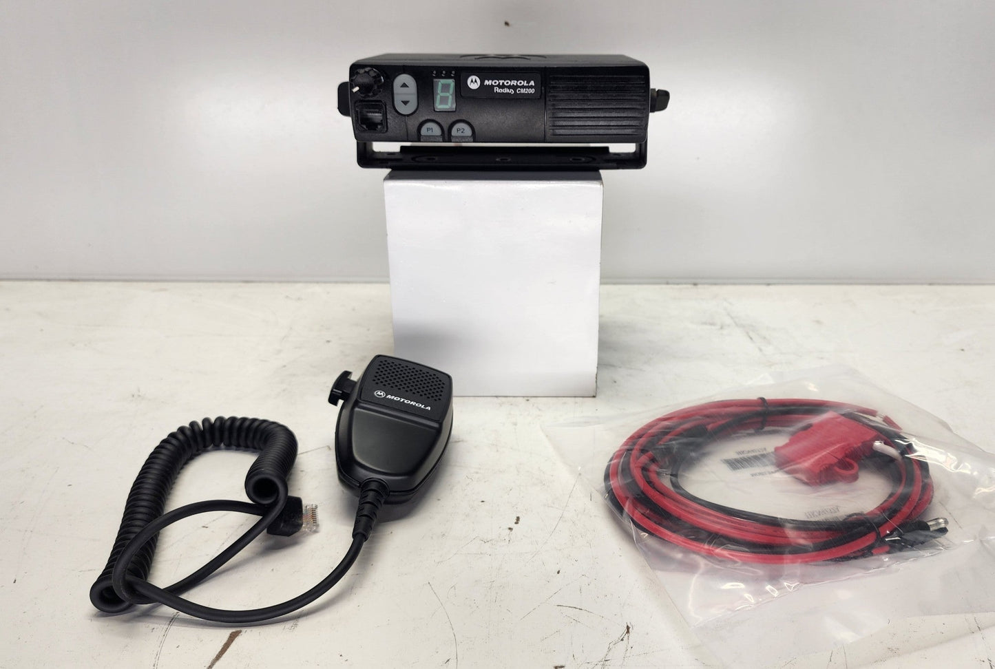 Motorola CM200 VHF (146-174) Mhz 4 ch 45 Watts AAM50KQC9AA1AN