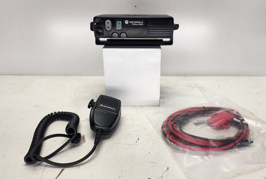 Motorola CM200 UHF 4 ch 40 Watts (438-470) Mhz AAM50RPC9AA1AN