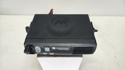 Motorola CM200 UHF 4 ch 40 Watts (438-470) Mhz AAM50RPC9AA1AN