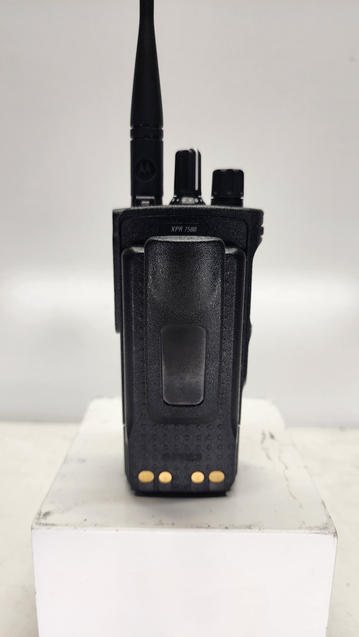 Motorola XPR7580 w/ 900MHz Antenna TRBO 2.5W 1000Ch (Capacity Max)