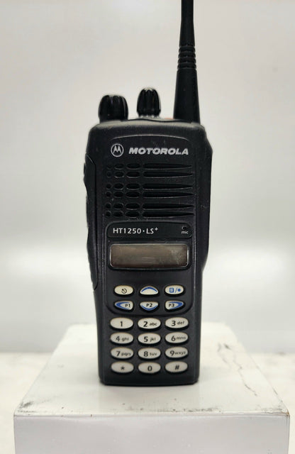 Motorola HT1250 LS+ UHF 32 Ch Radio 450-512MHz Full Keypad AAH25SDH9DP6AN