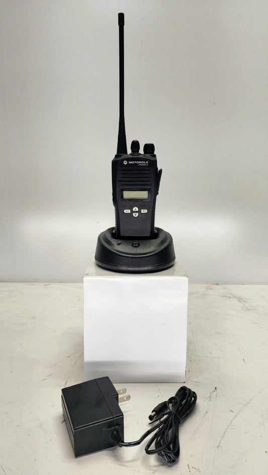 Motorola CP200 XLS CP200XLS, UHF 438-470 Mhz, 128ch LTR