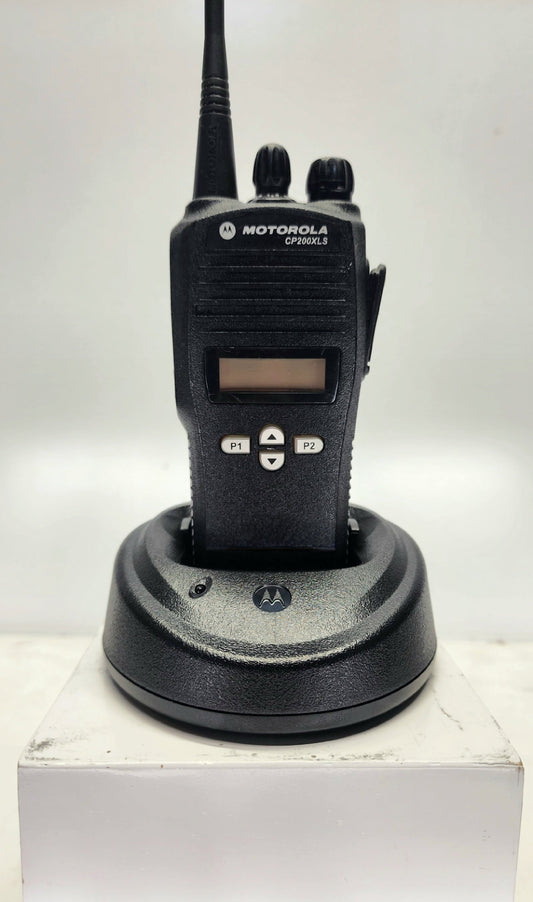 Motorola CP200 XLS CP200XLS, UHF 438-470 Mhz, 128ch LTR