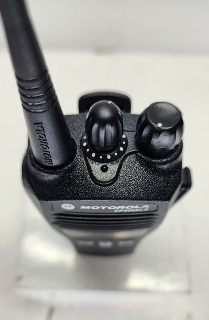 Motorola CP200 XLS CP200XLS, UHF 438-470 Mhz, 128ch LTR