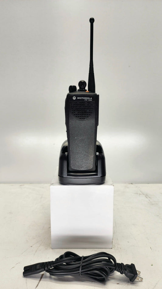Motorola PR1500 UHF (380 - 470) MHz 32 Channel 4 Watt Portable Radio