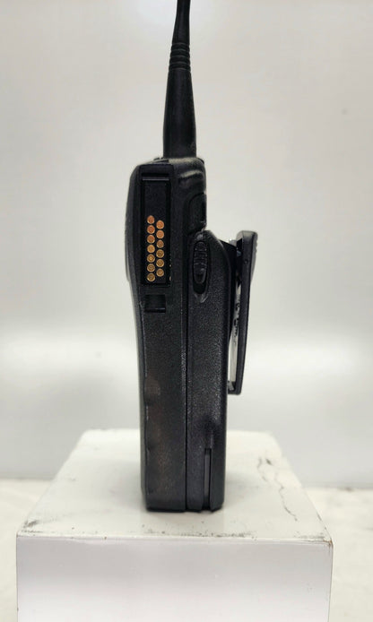 Motorola PR1500 UHF (380 - 470) MHz 32 Channel 4 Watt Portable Radio
