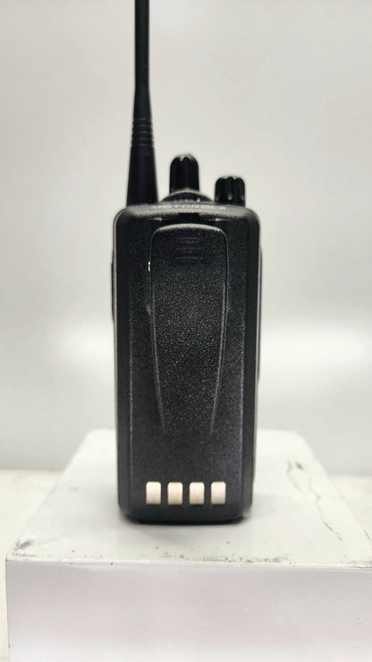 Motorola CP185 UHF 435-480 MHz 16 Channels 4 Watt (Complete Kit)