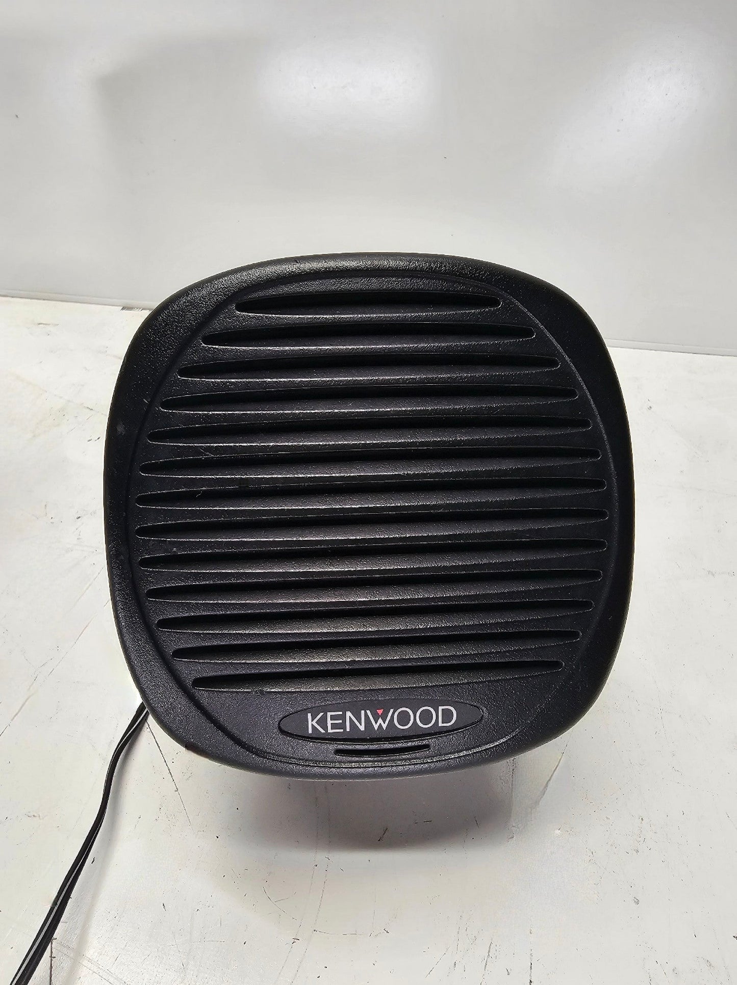 Kenwood NX-5800 UHF (450-520 MHz) 45W 1024 CH w/ KCH-20R Remote Head