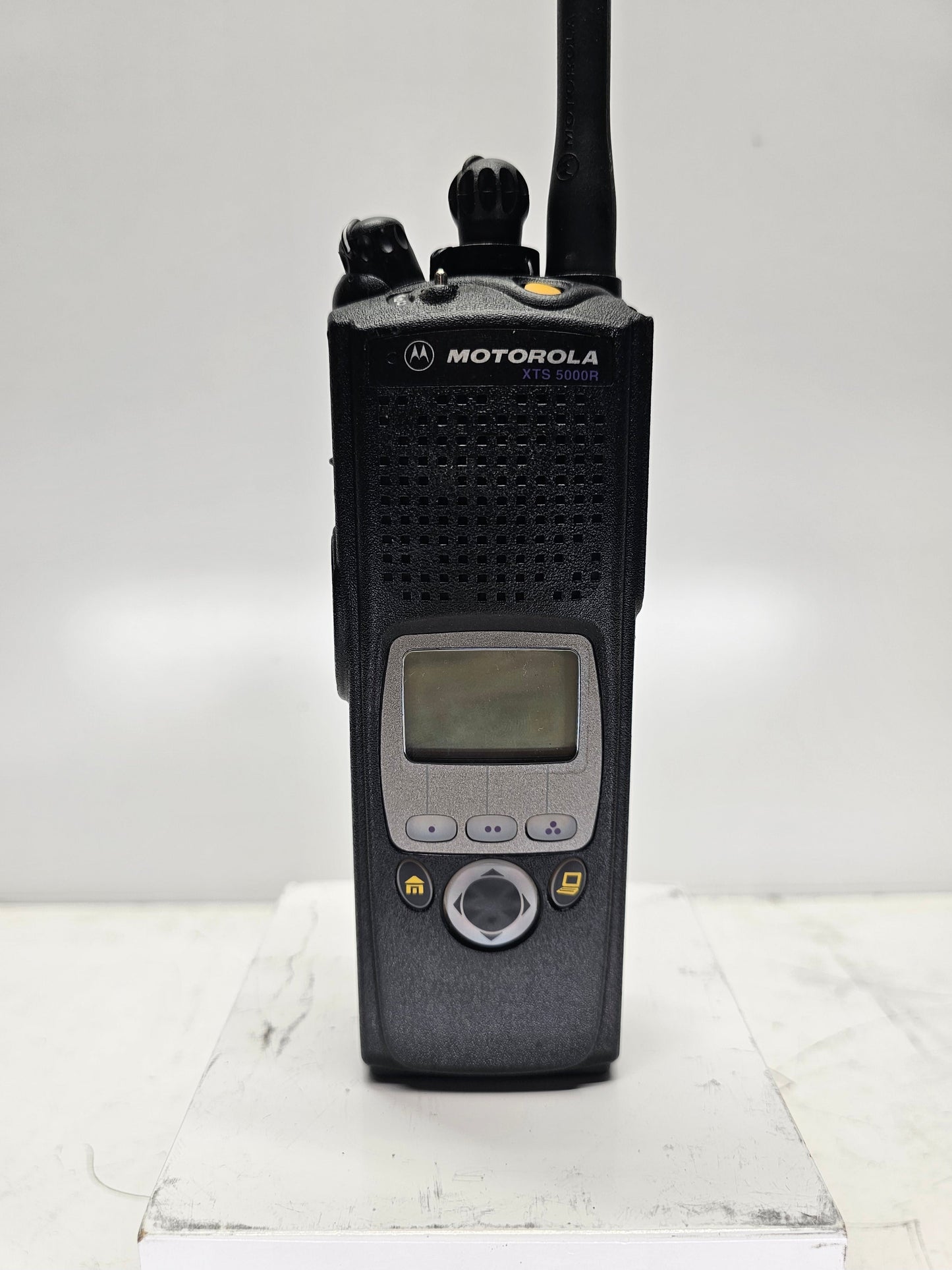 Motorola XTS5000 Model II  VHF 136-174 Mhz 1000 Ch P25 Digital