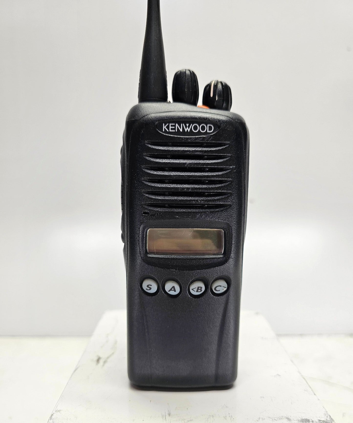 Kenwood TK-2180 VHF (136 - 174) Mhz 5 Watt 500+ Channel Ltd Keypad Radio