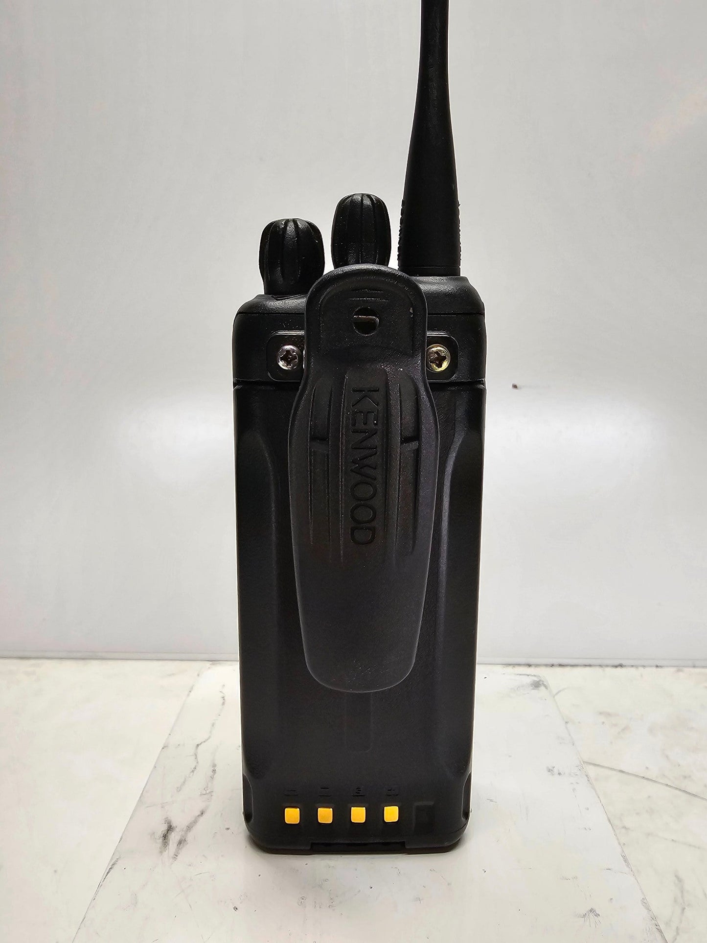 Kenwood TK-2180 VHF (136 - 174) Mhz 5 Watt 500+ Channel Ltd Keypad Radio