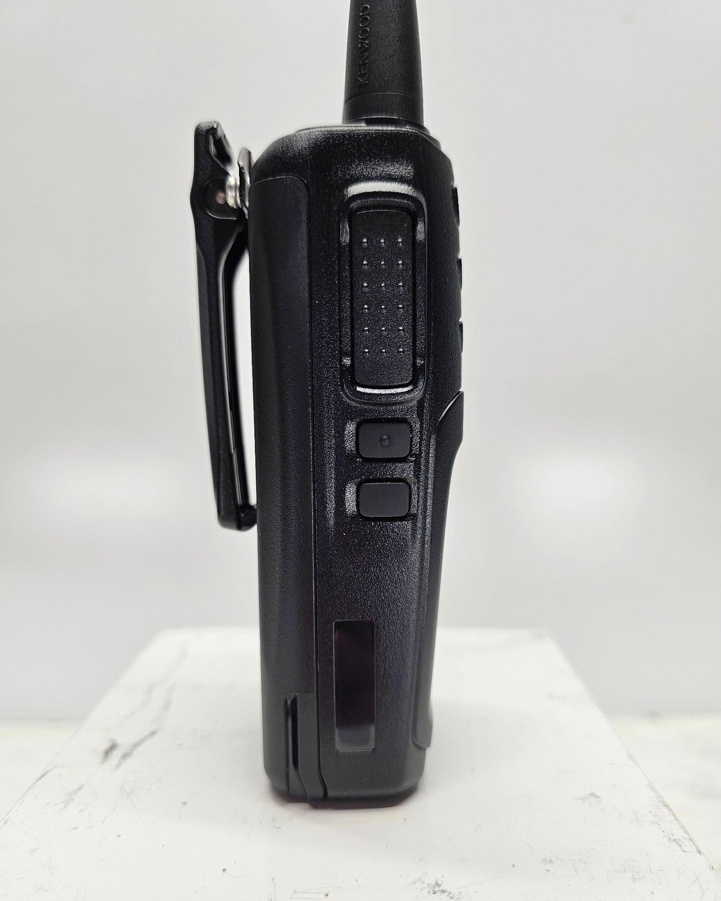 Kenwood TK-D340U-K2 - 4W / 16 Channel (400-470) MHz UHF (NXDN and Analog Radio)