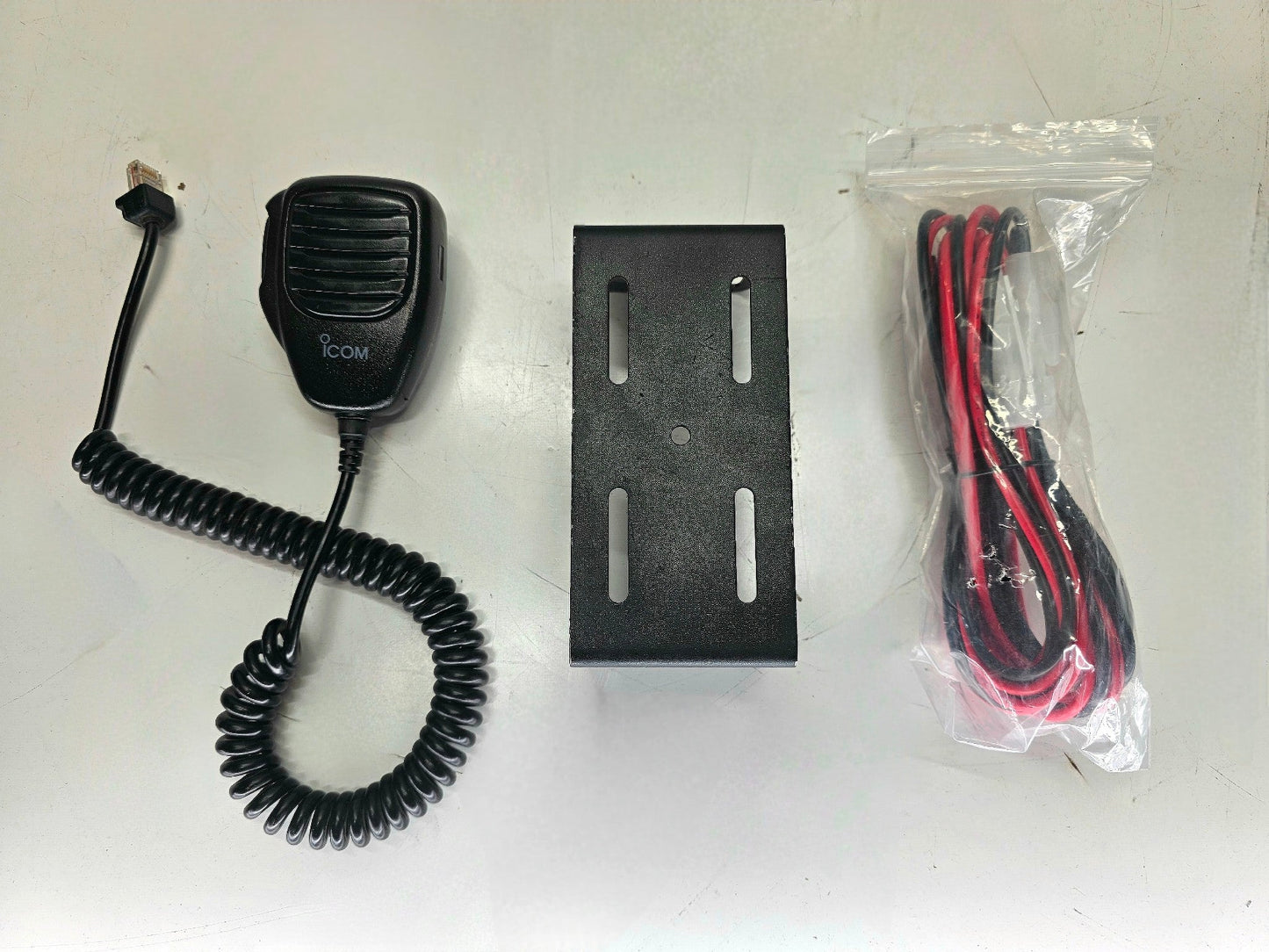 Icom IC-F621-2 TR UHF 440-490 MHz 256 CH 45 Watt TRUNKING Mobile Radio