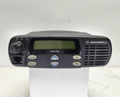 Motorola CDM1250 VHF 136-174 MHz 45 Watts 64 Channel (Complete Kit)