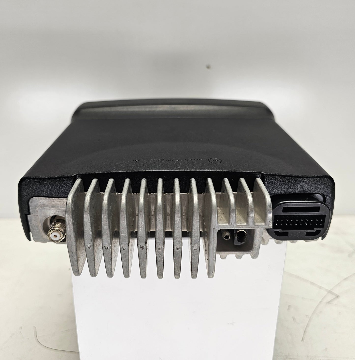 Motorola CDM1250 VHF 136-174 MHz 45 Watts 64 Channel (Complete Kit)
