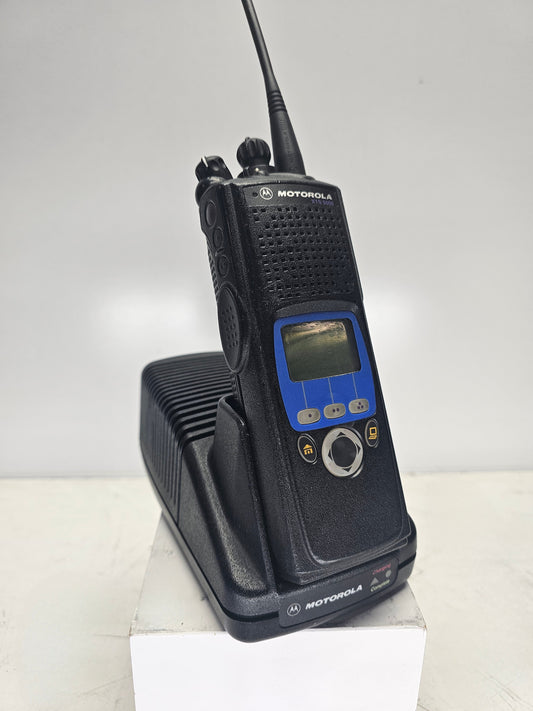 Motorola XTS5000 Model II  UHF 450-520 Mhz 1000 Ch P25 Digital - FAIR CONDITION