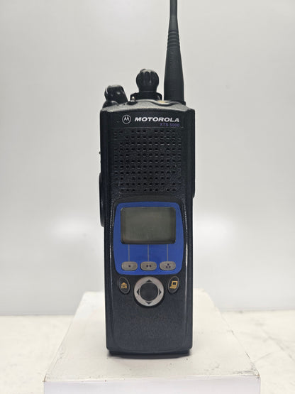Motorola XTS5000 Model II  UHF 450-520 Mhz 1000 Ch P25 Digital - FAIR CONDITION