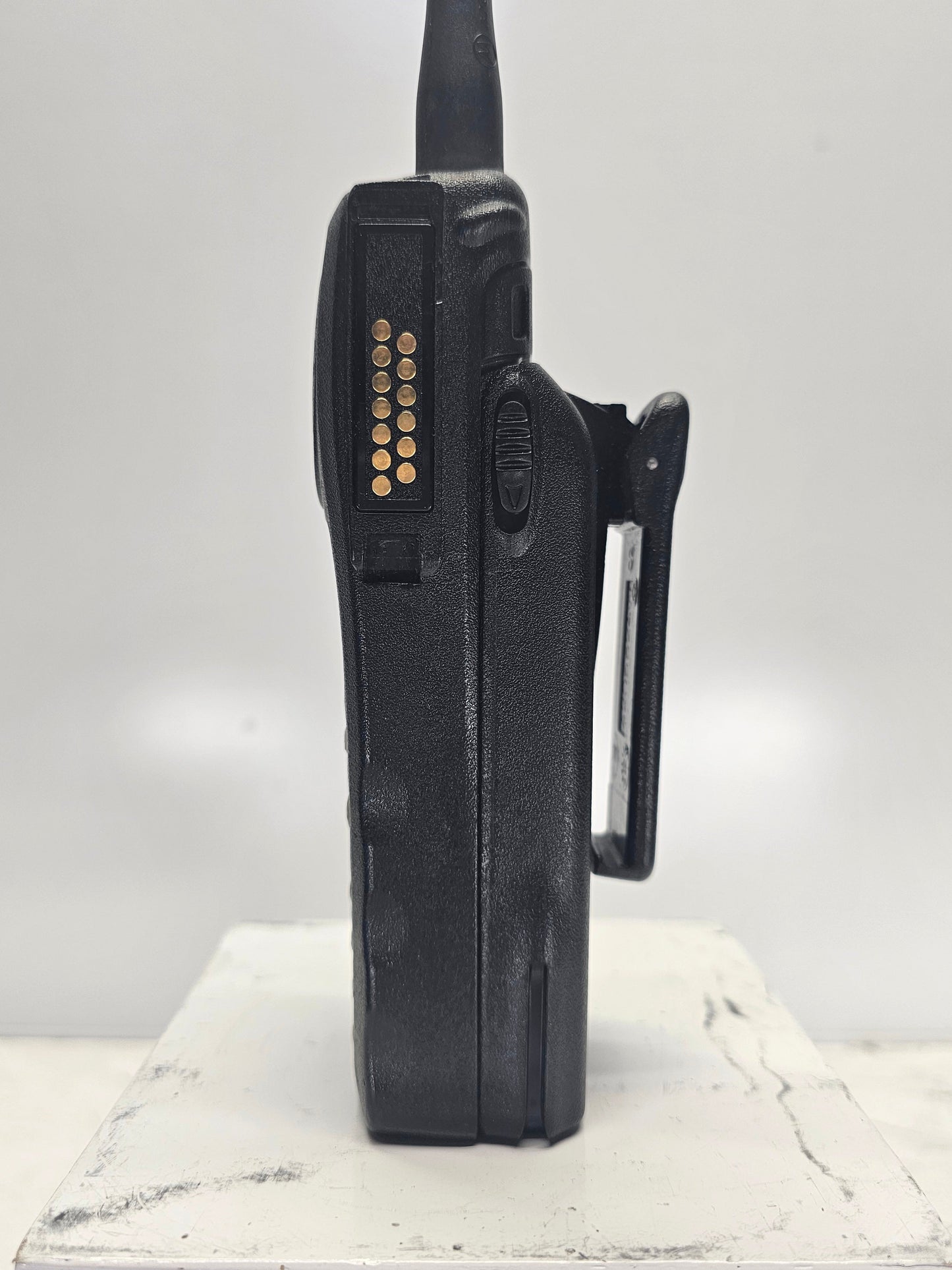 Motorola XTS2500 Model 3 VHF 136-174 P25 Smartzone H46KDH9PW7BN