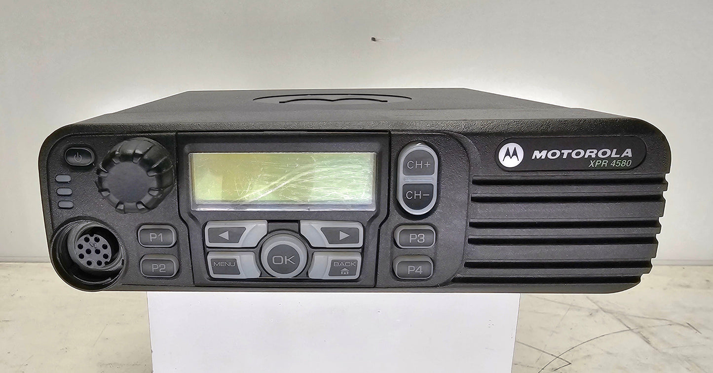 Motorola MotoTRBO XPR4580 XPR 4580 800/900 Mhz 160 CH 35W SMARTNET Mobile