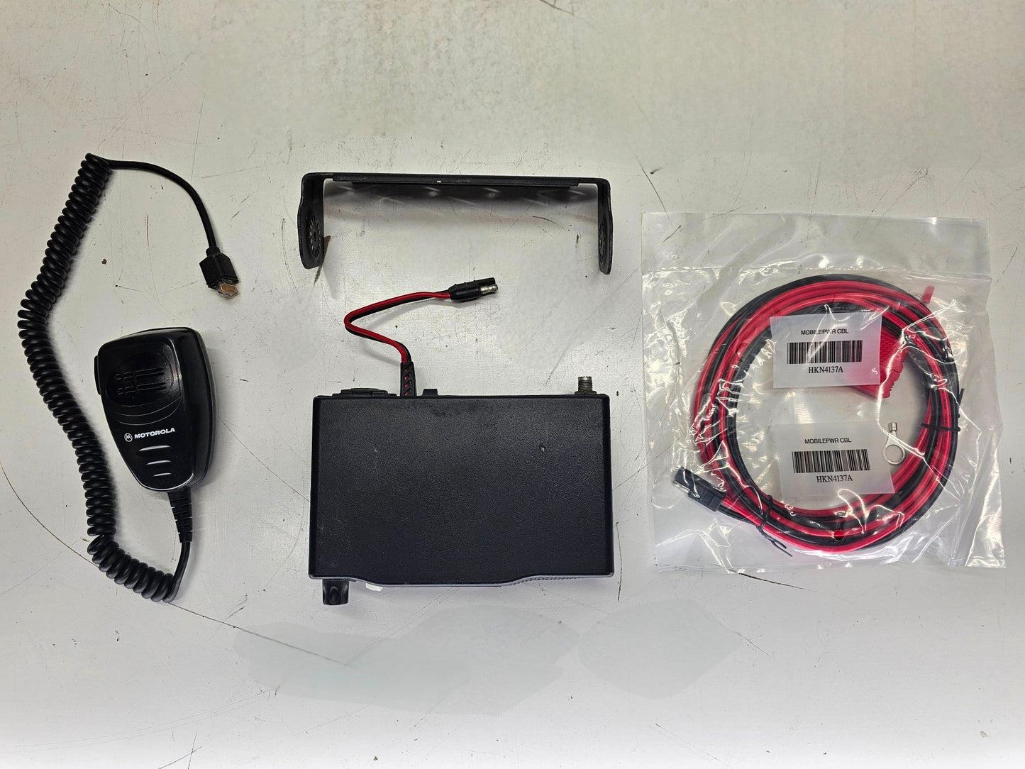 Motorola M1225 VHF 150-174 MHz 20 Channel 45 Watt (Complete Kit)