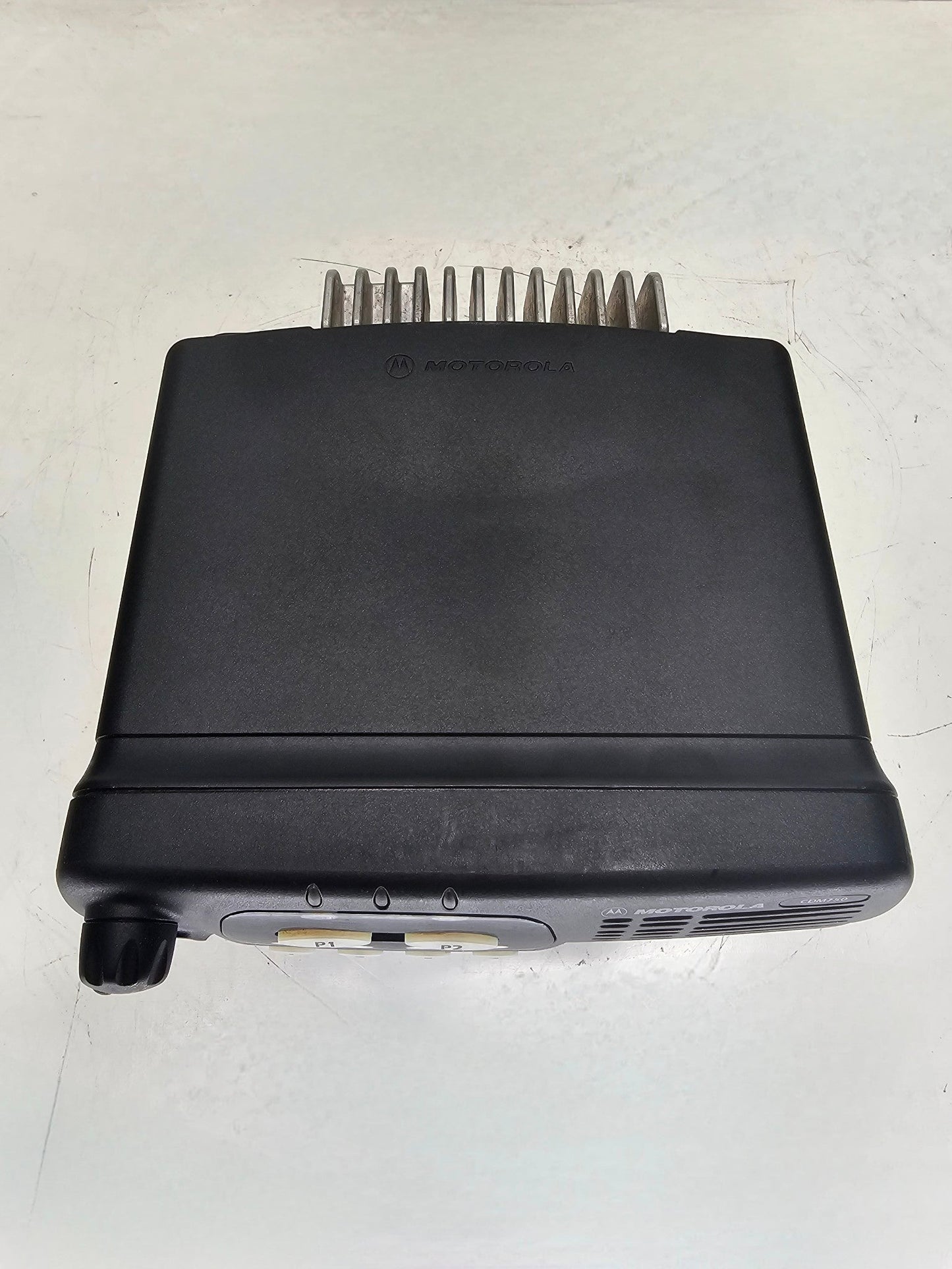 Motorola CDM750 UHF 450-520 MHz 4 Channel 40 Watt (Complete Kit)