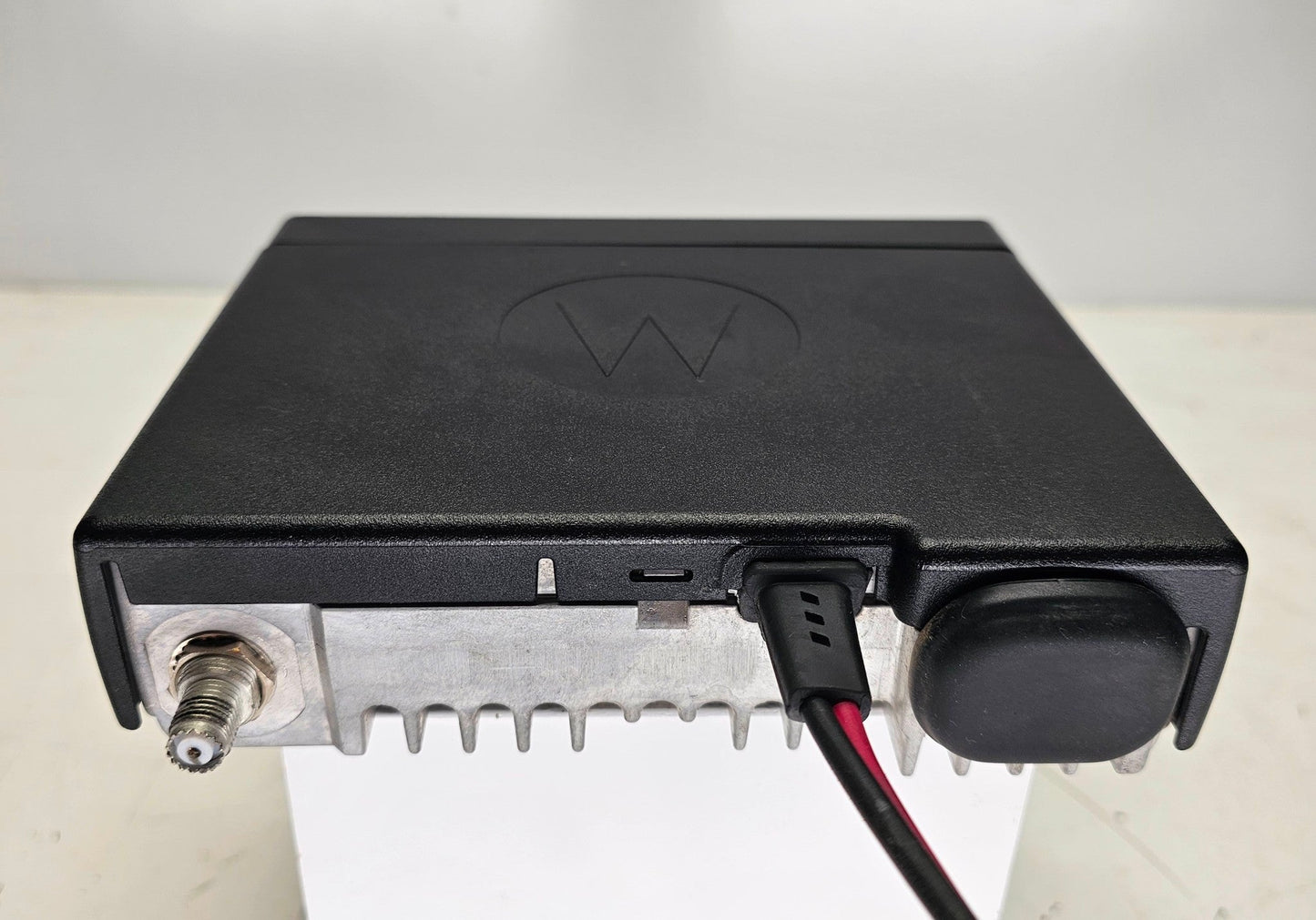 Motorola MOTOTRBO CM200d ANALOG 45W VHF 136-174MHz Digital Mobile Radio