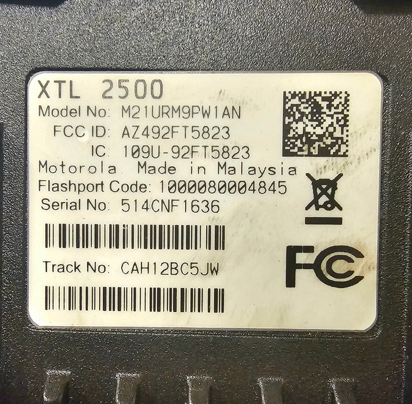 Motorola XTL2500 700/800MHz Mobile Radio (35W) - Remote Mount