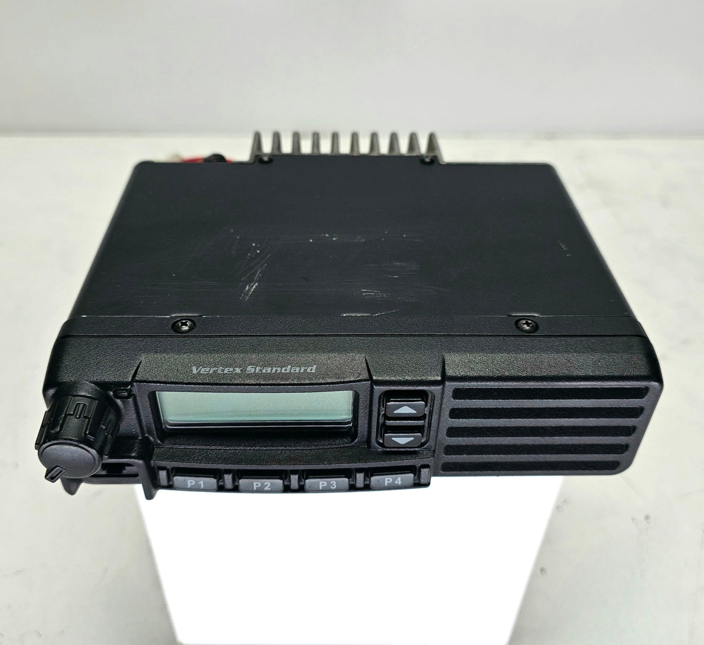 Vertex VX-2200-G7-25 VX2200 UHF 450-490 MHz 128 ch 25W (Complete Kit)