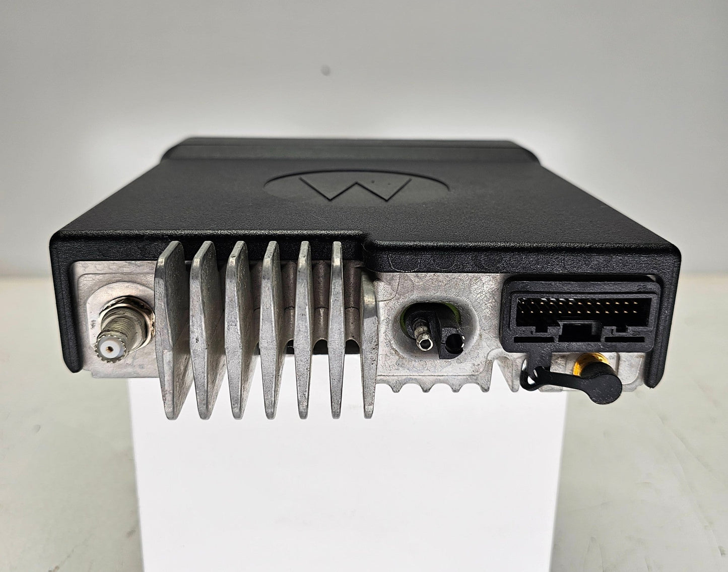 Motorola XPR5350e XPR 5350e UHF 450-512 MHz 32ch 40W Digital Mobile Radio