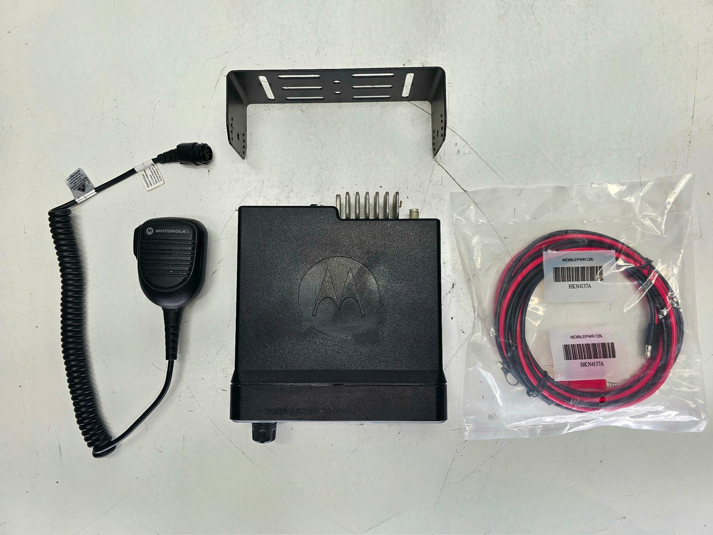 Motorola MotoTRBO XPR5550 UHF 403 - 470 MHz 40W 1000 Channel (Complete Kit)