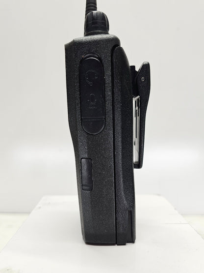 Motorola CP200D UHF 403-470 16 Channel 4 Watt Analog Radio (Complete Kit)