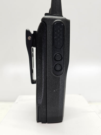Motorola CP200D UHF 403-470 16 Channel 4 Watt Analog Radio (Complete Kit)