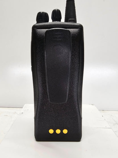 Motorola CP200D UHF 403-470 16 Channel 4 Watt Analog Radio (Complete Kit)