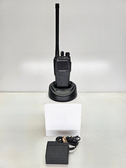 Motorola CP150 VHF 146-174MHz 4 Channel 2 Watt Radio (Complete Kit)