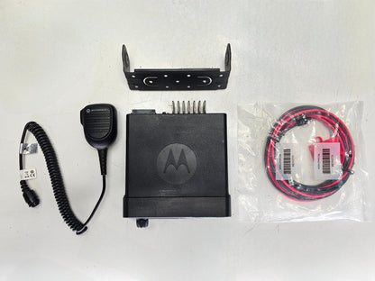 Motorola MotoTRBO XPR 4500 UHF 403-470 MHz 160 Channel 25 Watt (Complete Kit)