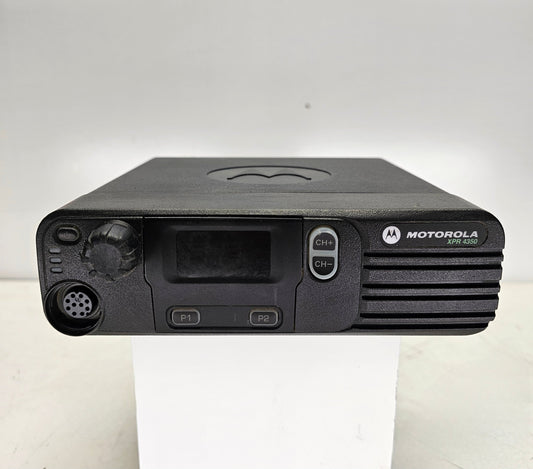 Motorola MotoTRBO XPR4350 UHF 403-470Mhz 32 CH 40W Digital