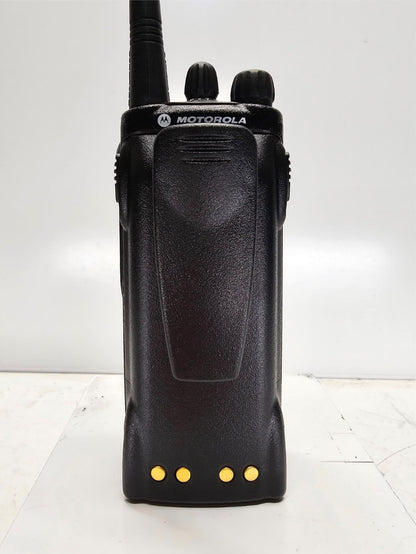 Motorola HT750 VHF 136-174MHz 4 Channel 5 Watt Portable Radio (Complete Kit)