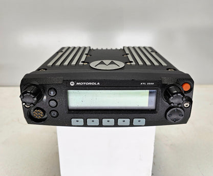 Motorola XTL2500 P25 Digital 700/800 Mhz Dash Mount 800ch (35W)