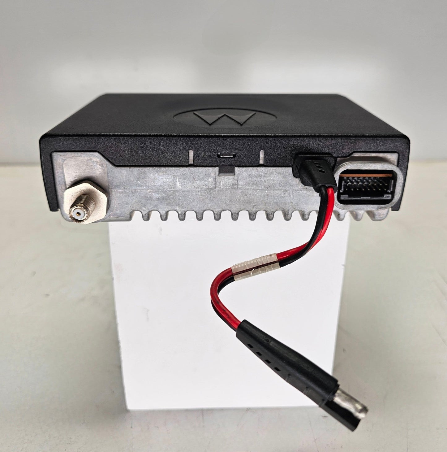 Motorola PM400 UHF 438-470 MHz 64 Channel 40 Watt (Complete Kit)