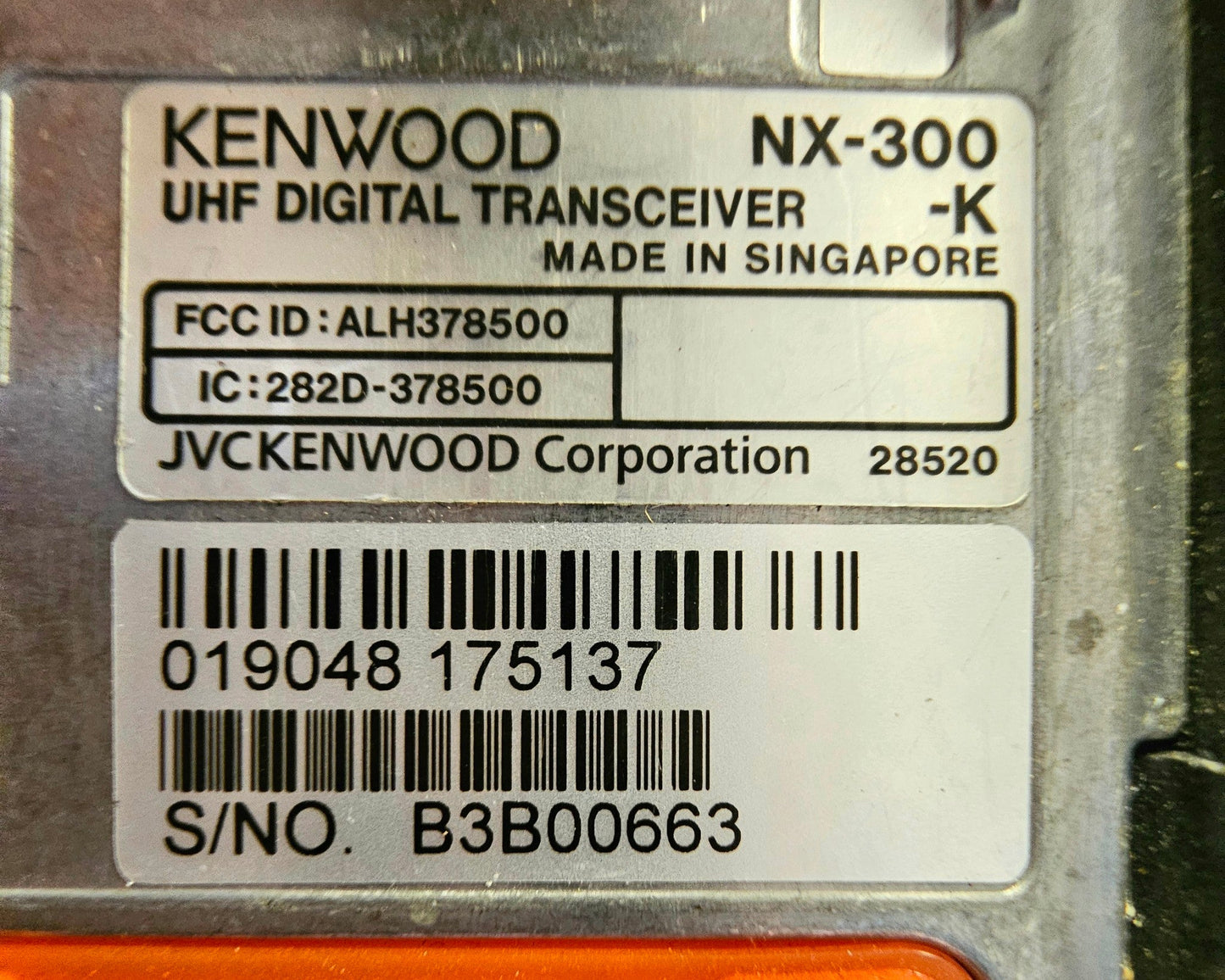 Kenwood NX300 NX-300 NEXEDGE UHF 450-512 MHz 500+ Channel 5 Watt (Complete Kit)