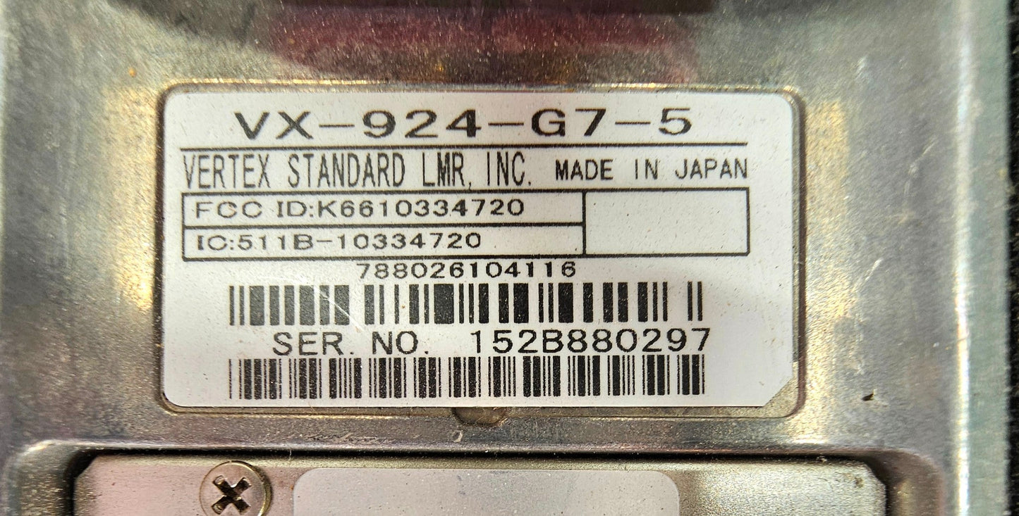 Vertex VX-924 VX924 G7-5 UHF 450-512 MHz 512 Channel 5 Watt (Complete Kit)