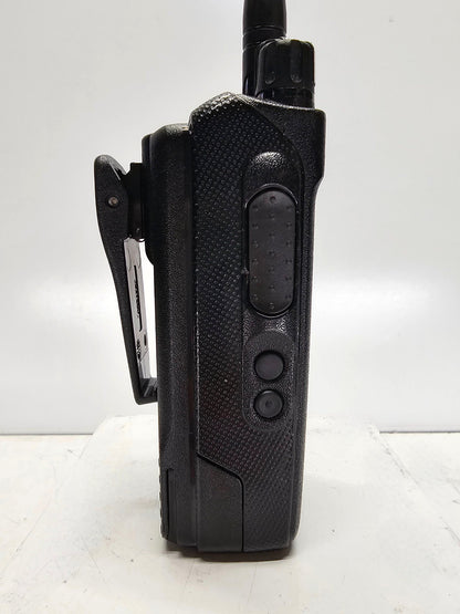 Motorola MotoTRBO XPR3300 UHF 403-512 MHz 16 Channel 4 Watt (Complete Kit)