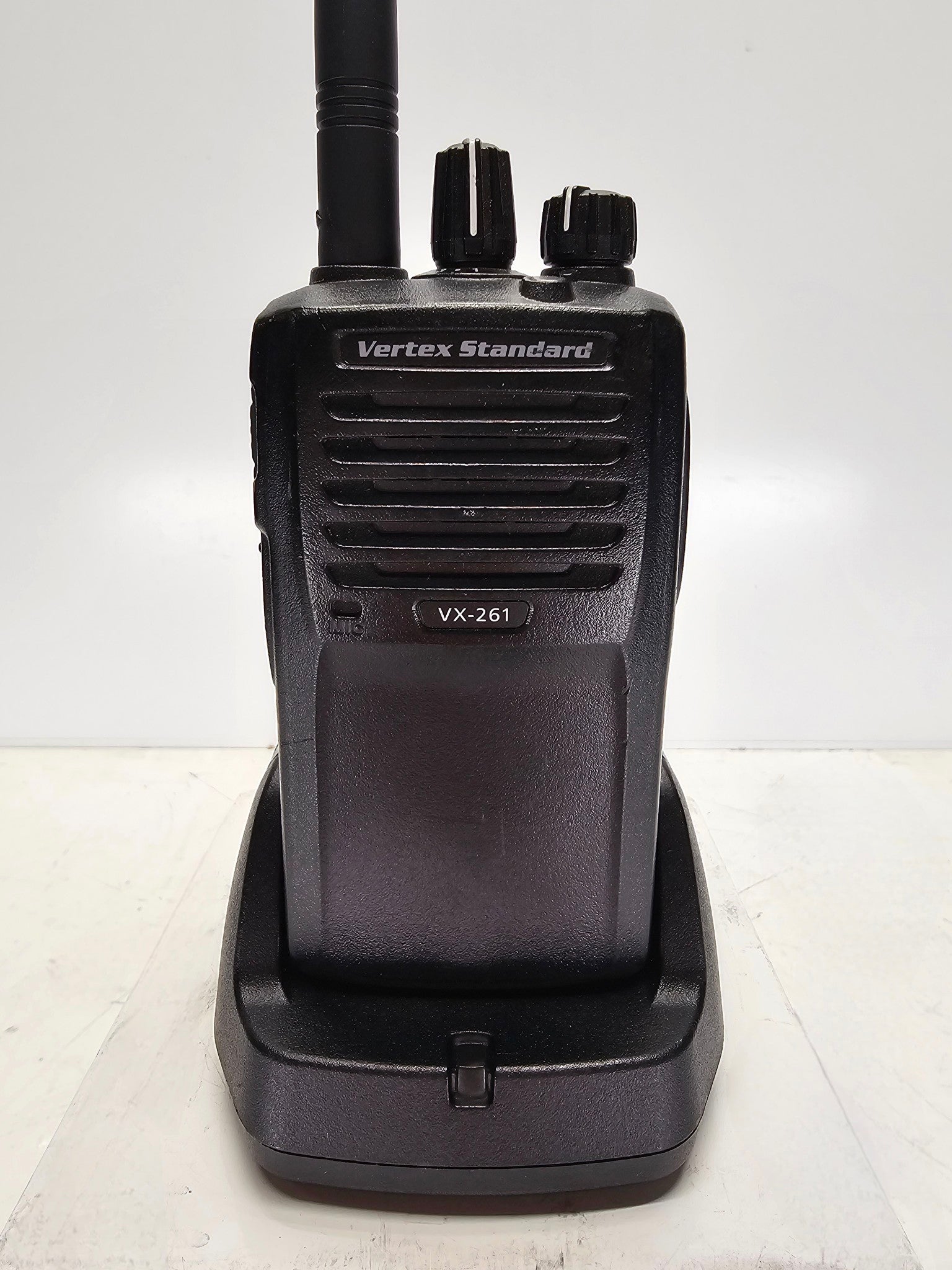 Vertex VX-261-Do-5 VHF 136-174 MHz 16 Channel 5 Watt Analog Radio