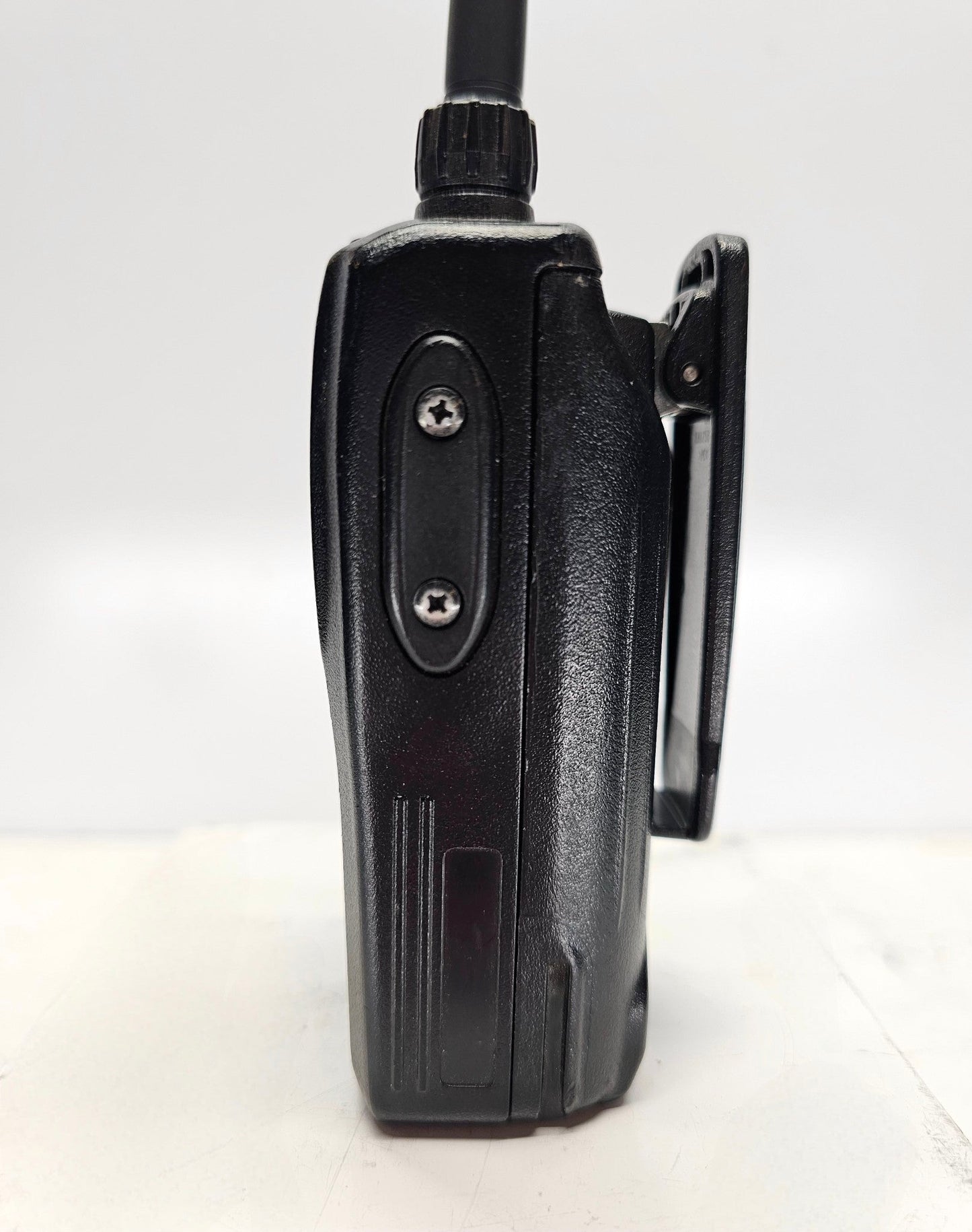 Vertex VX-261-Do-5 VHF 136-174 MHz 16 Channel 5 Watt Analog Radio